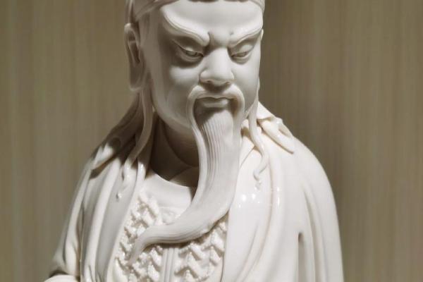算命的说我身上有白关公